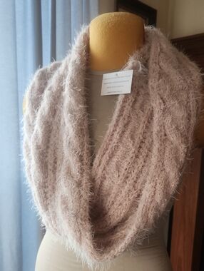 Cozy Fuzzy Knit Infinity Scarf in Blush, NWT